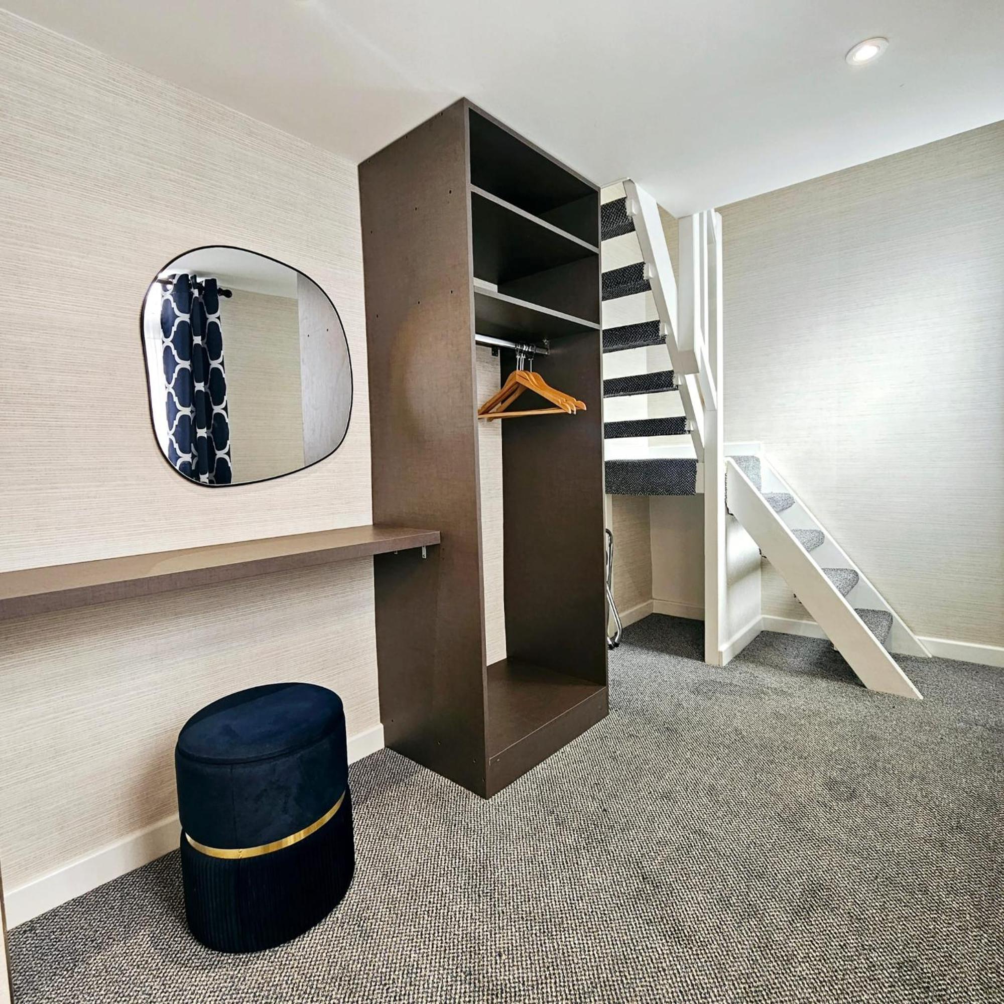เมนโทน โฮเต็ล - บีบี Hotel ลอนดอน ภายนอก รูปภาพ