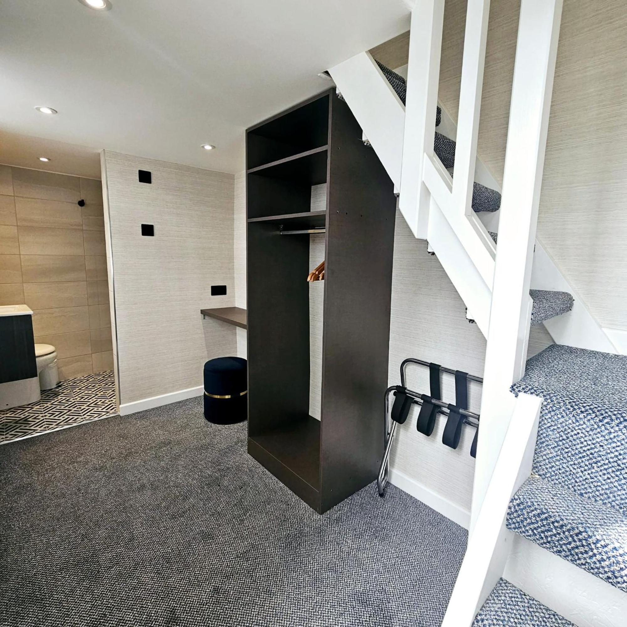เมนโทน โฮเต็ล - บีบี Hotel ลอนดอน ภายนอก รูปภาพ